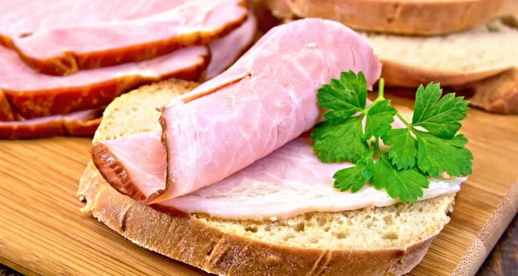 how to use lunch meat with bread